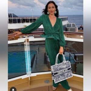 Zara viral pleated set